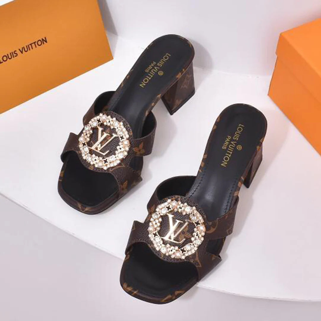 Ladies new fashion versatile thick heel sandals 1024032816