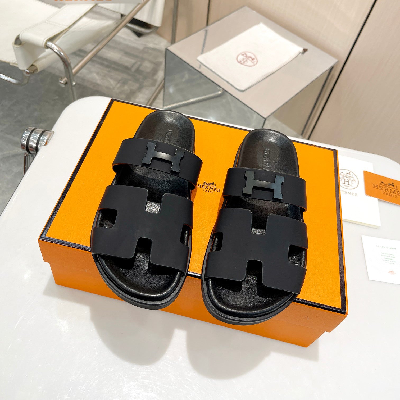 New style classic sandals 1824031913