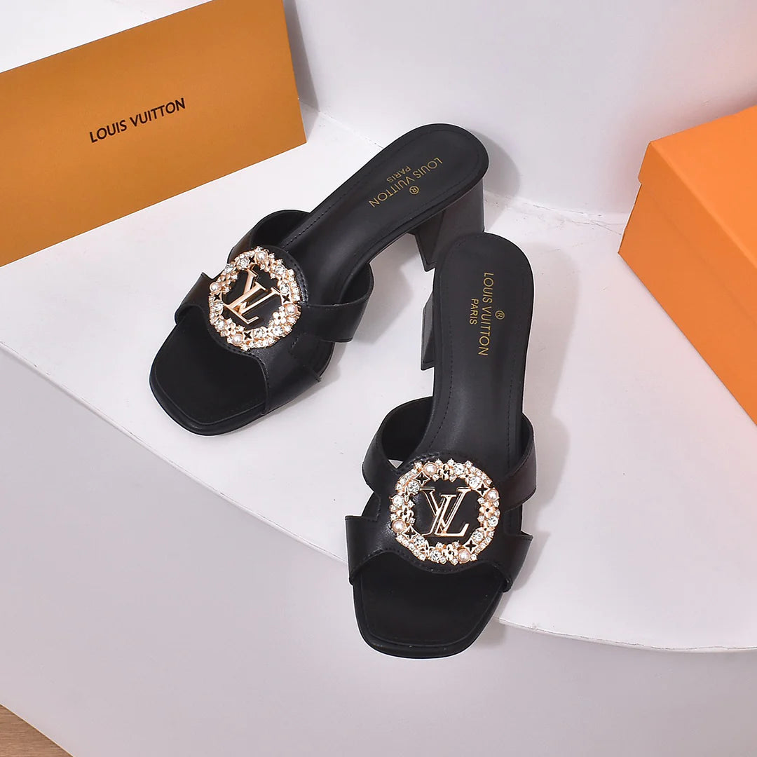 Ladies new fashion versatile thick heel sandals 1024032816
