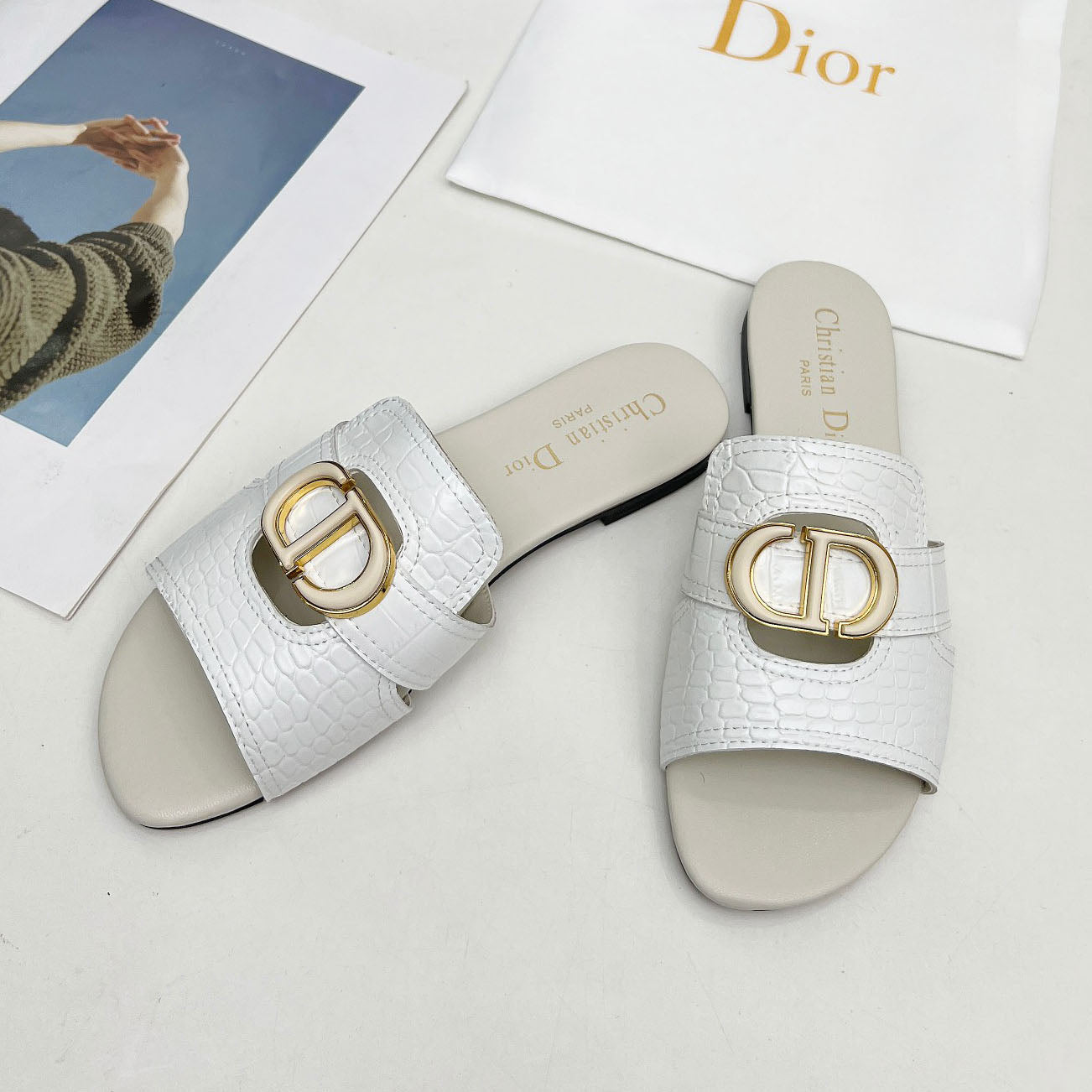DD Slippers 1825052802