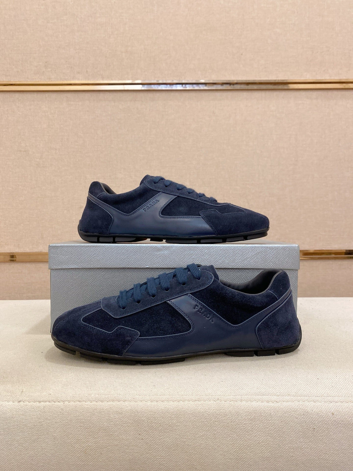 PR sneakers 1825052023