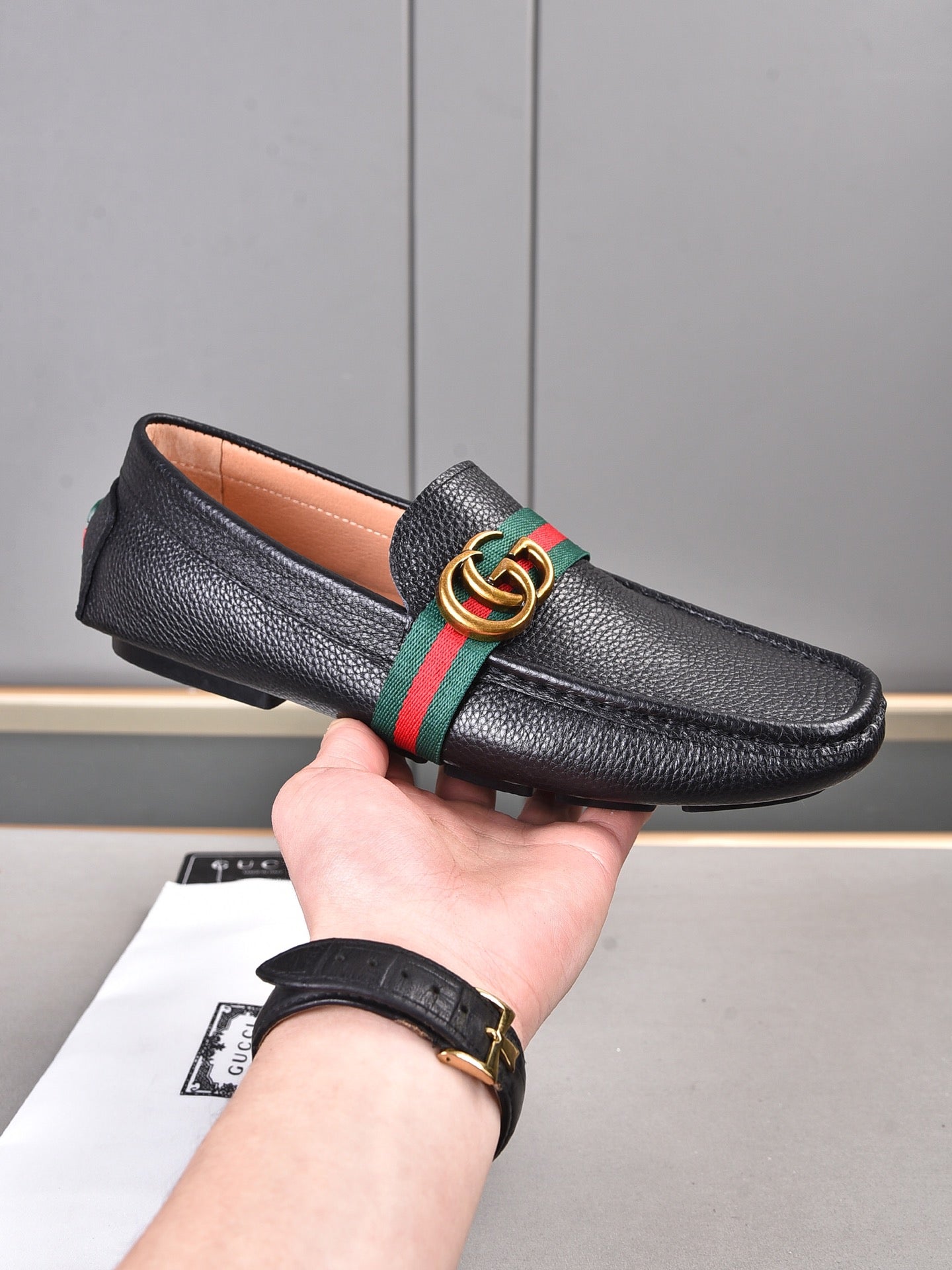 Gentleman Men's Shoes Leather Popular Classic Presbyterian Pattern Loafers G09