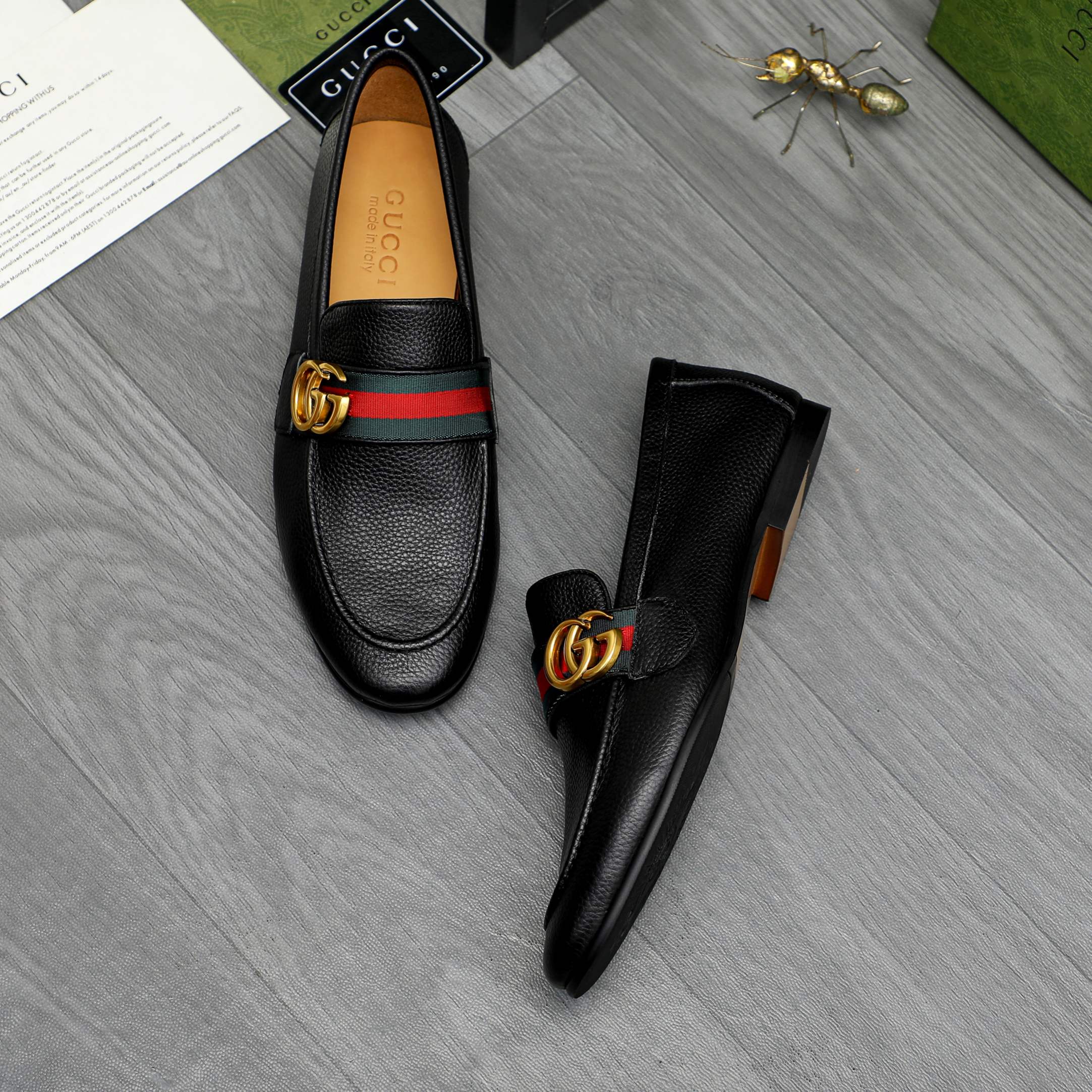 GUI Loafers 1826050805