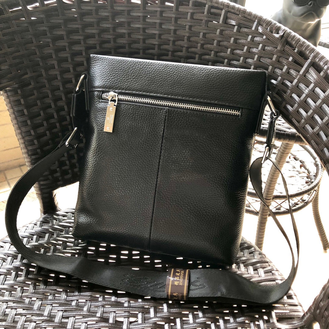 GUI Men's shoulder bag 1825042910
