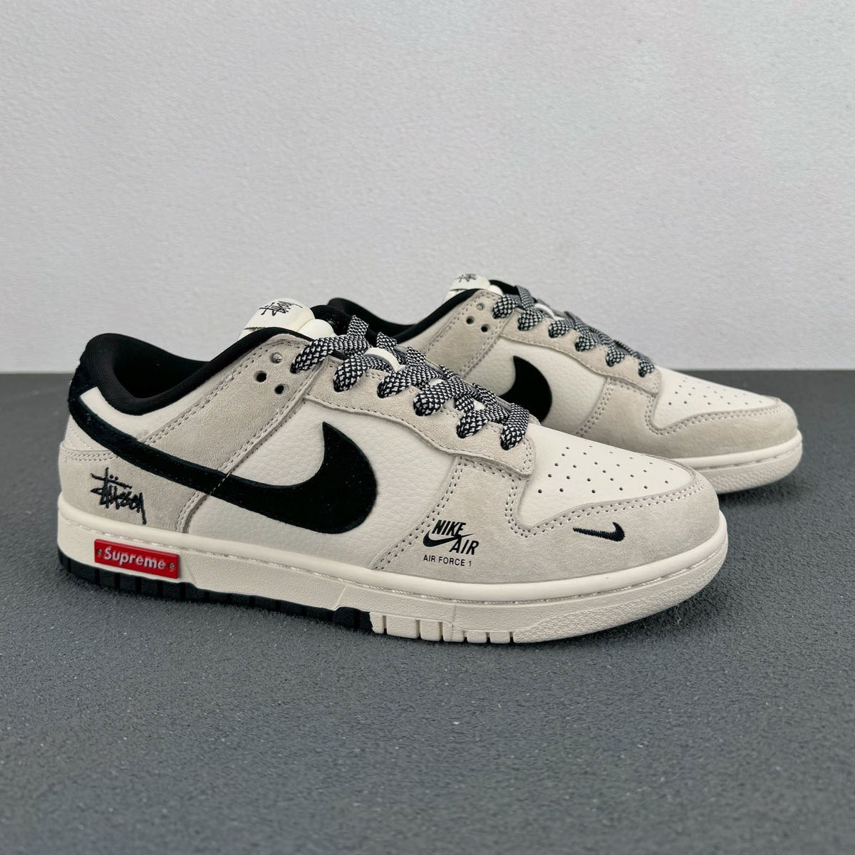 Sup & Nk SB Dunk Low & Stussy three-party joint sneakers 1824092506