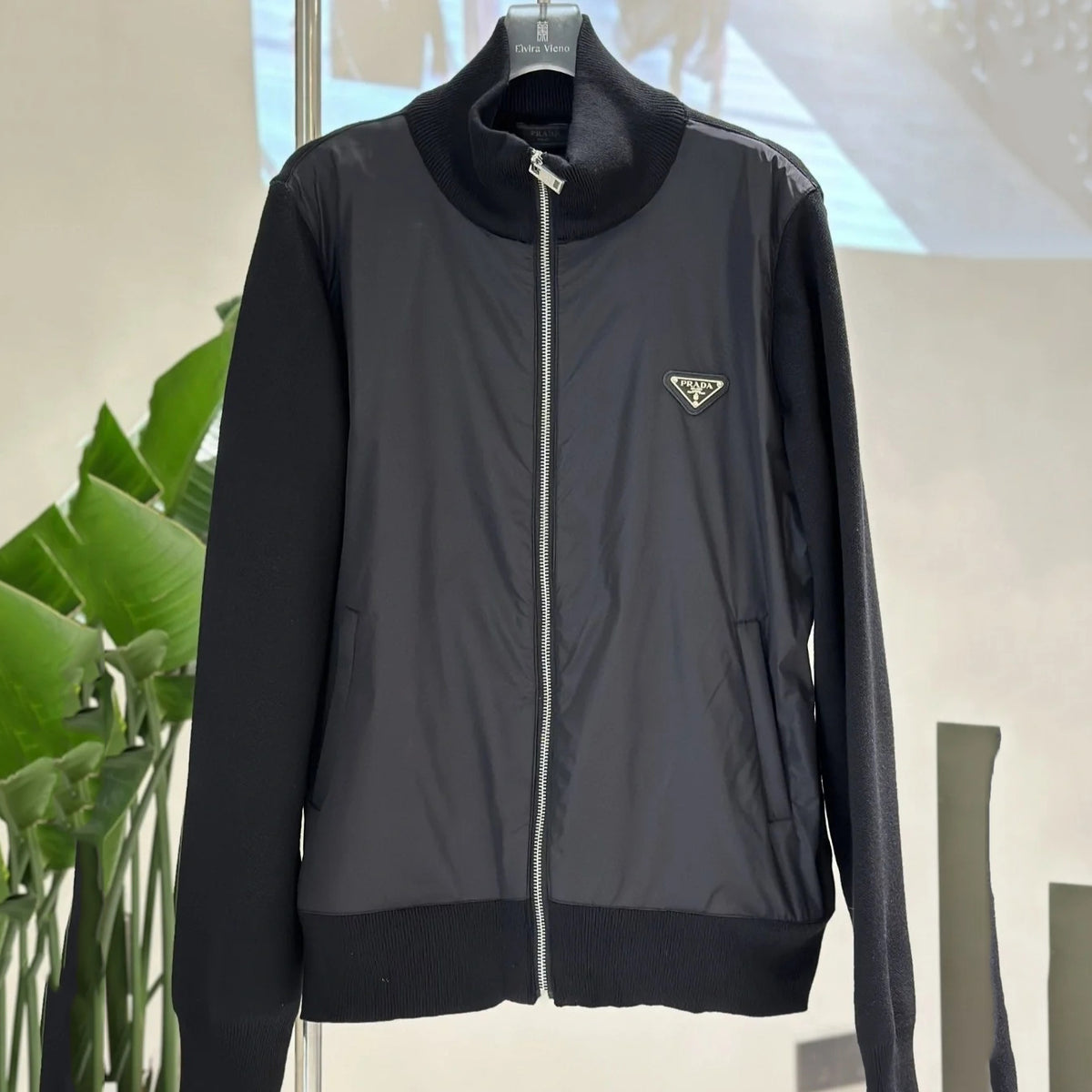 PR jacket 1824091111
