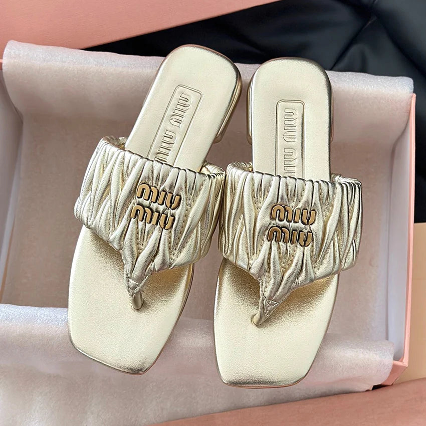 New fashion and versatile pleated sandals 1024062609