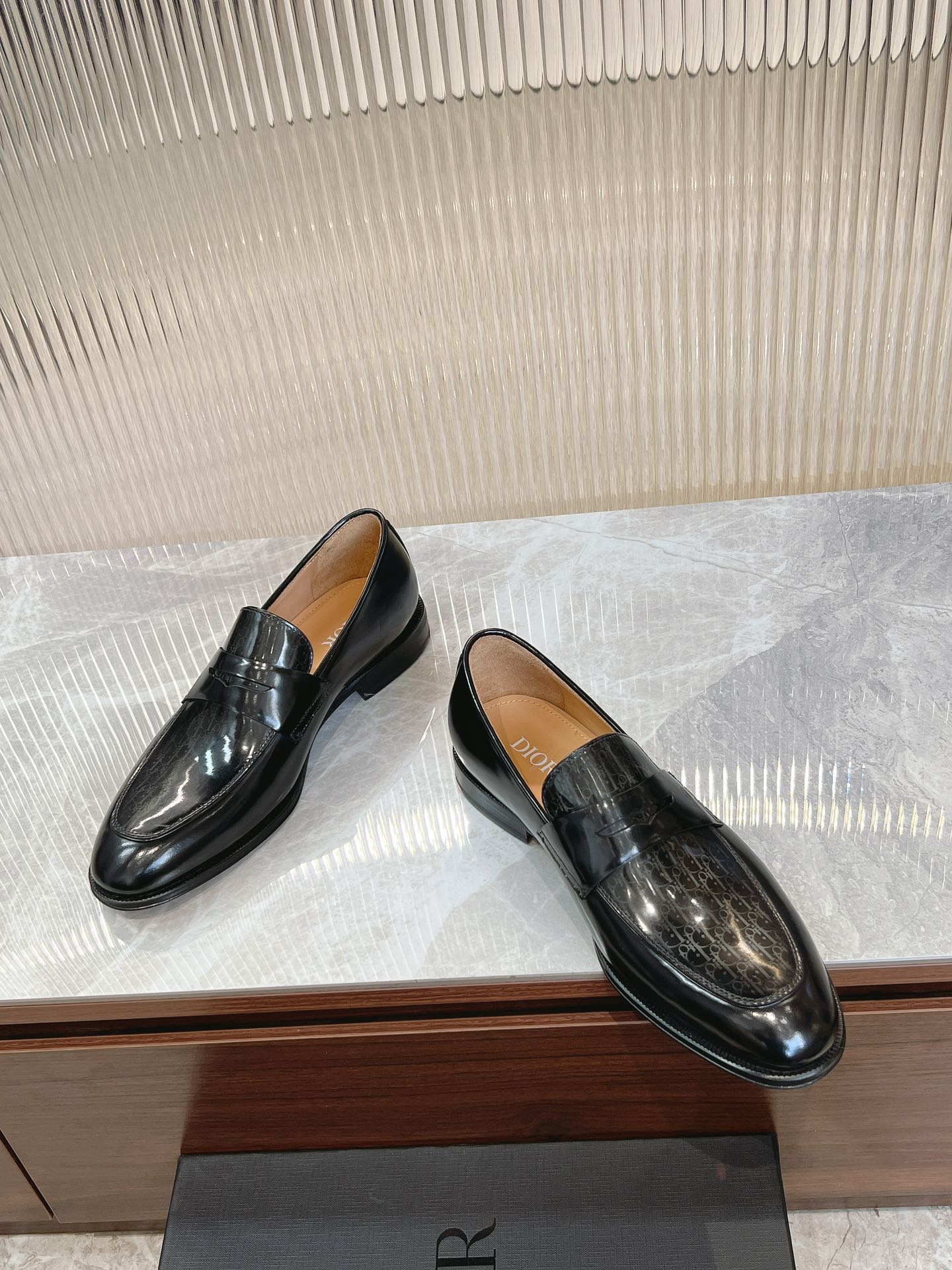 DD Timeless Loafer Gradient shiny leather 1825052706