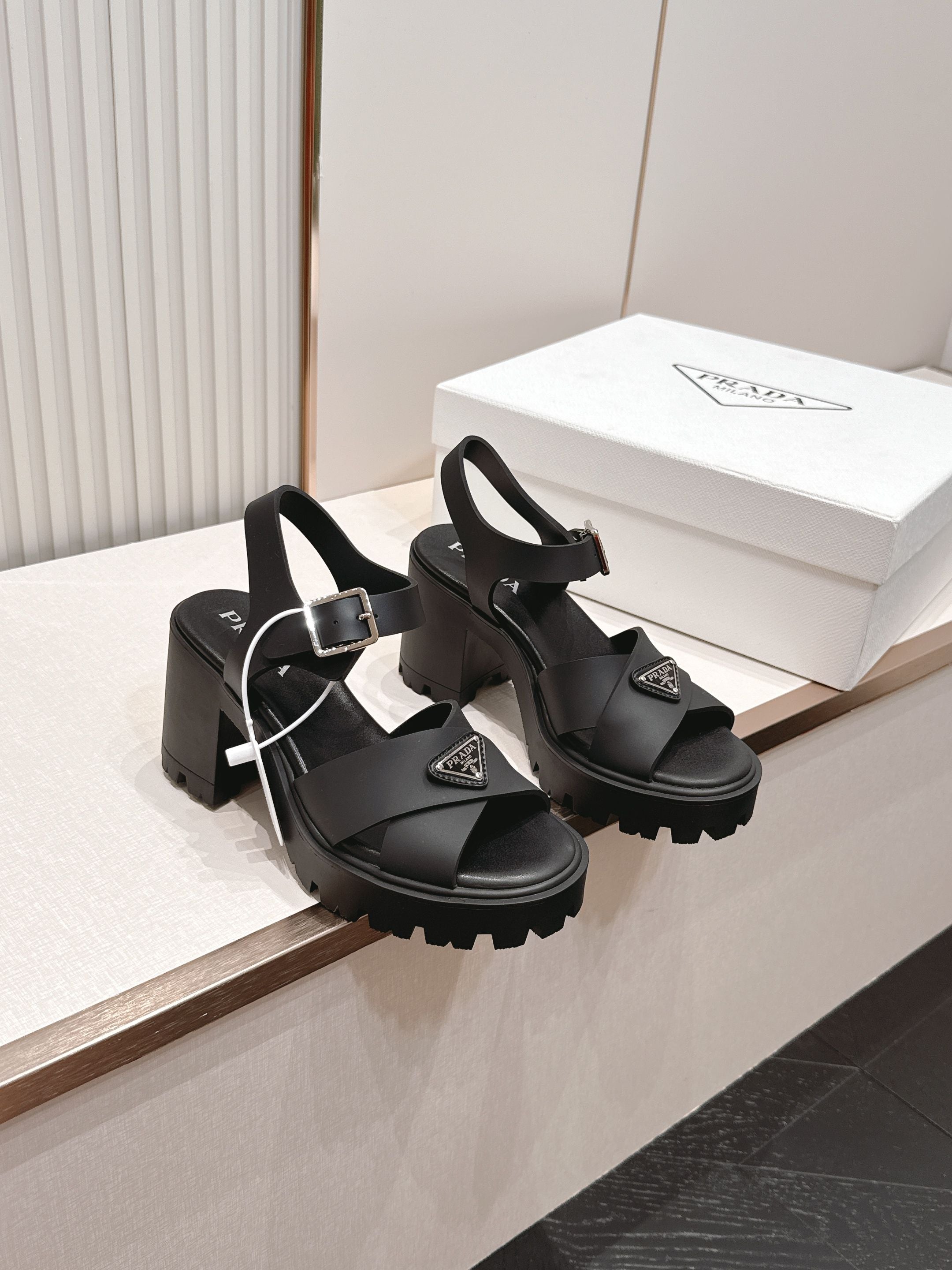 PD leather platform sandals 1826071302