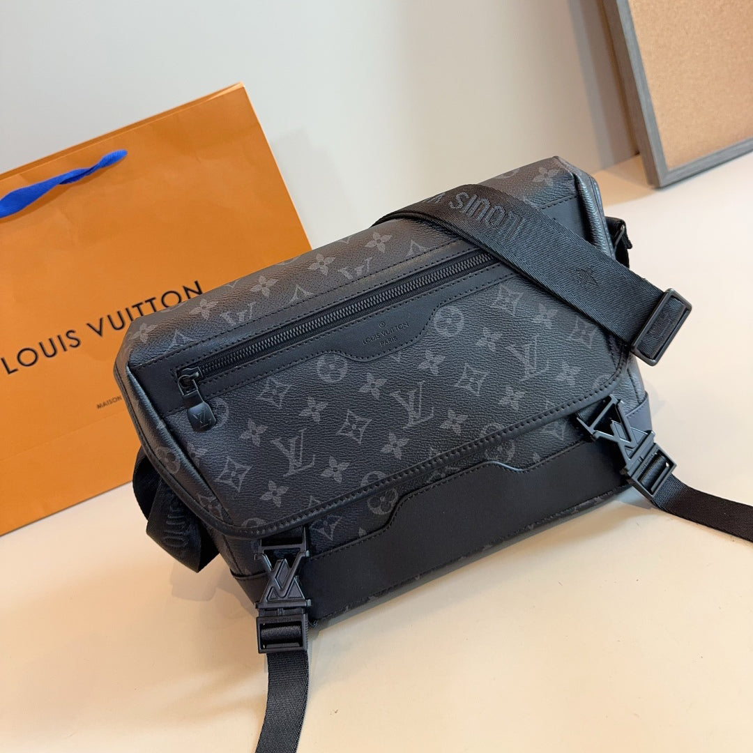 New Classic Vintage Postman Bag for Men 1024072901