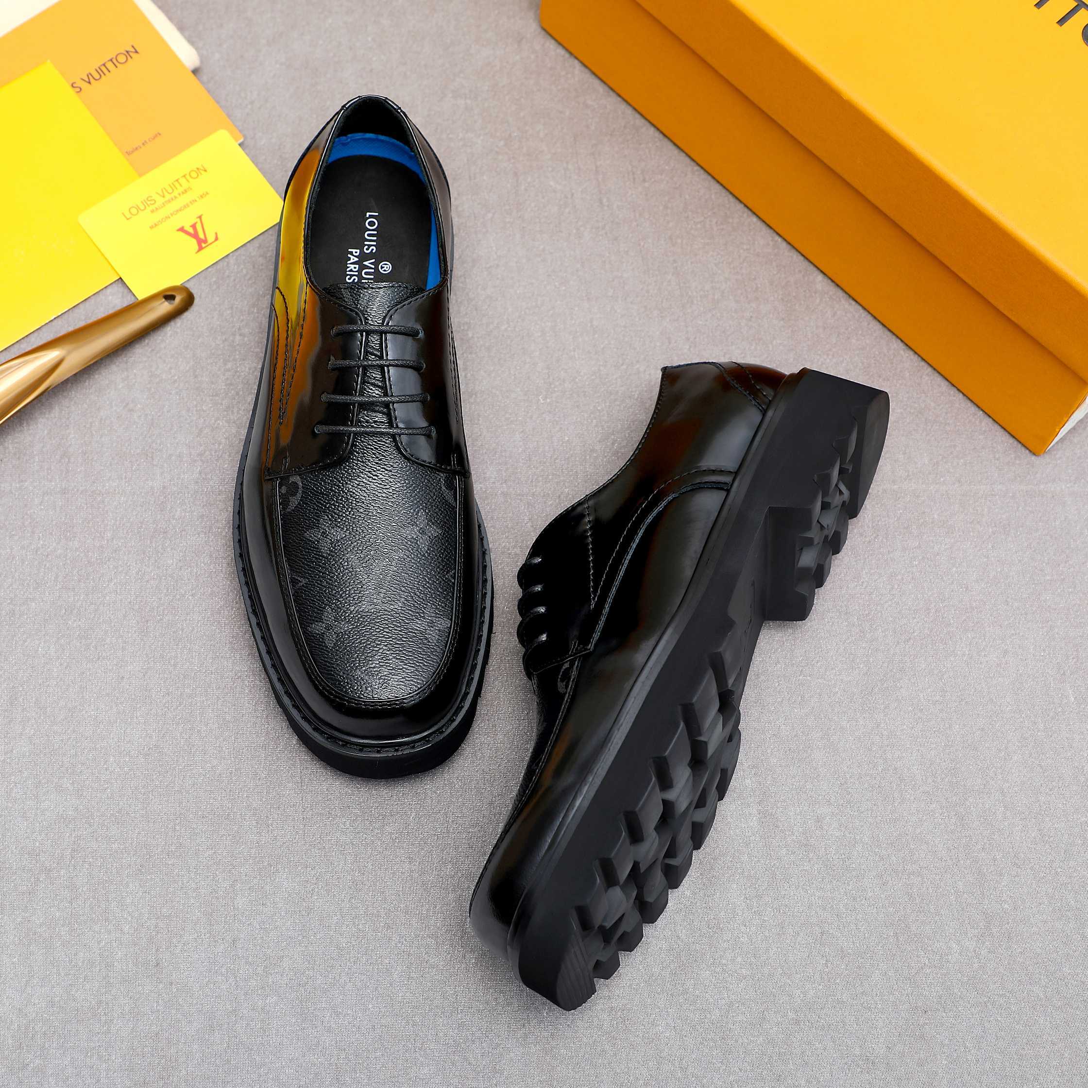 VV lace-up shoe 1826072205