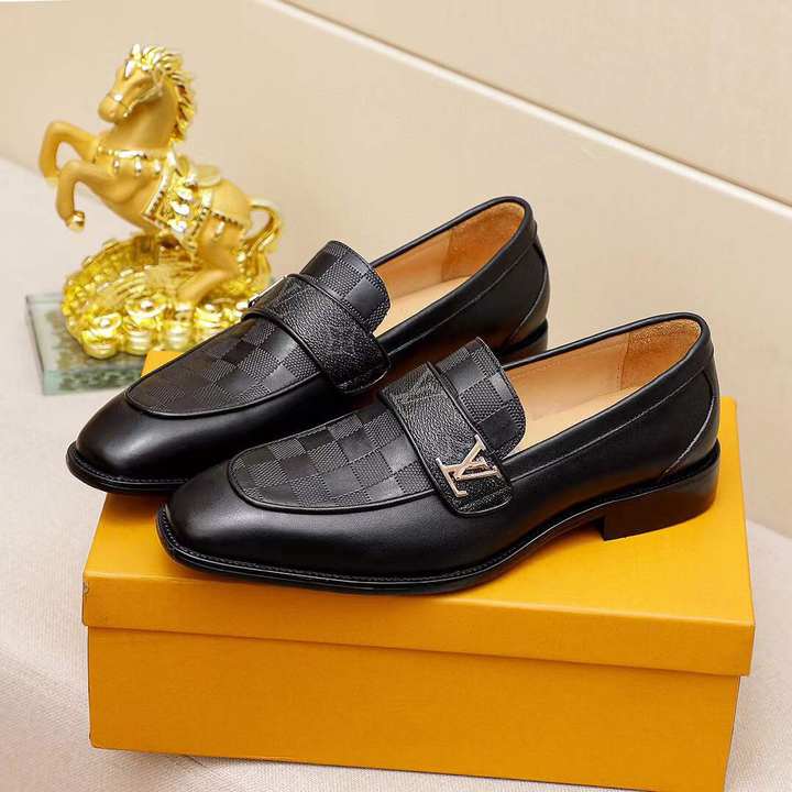 Black V logo men's formal business shoes