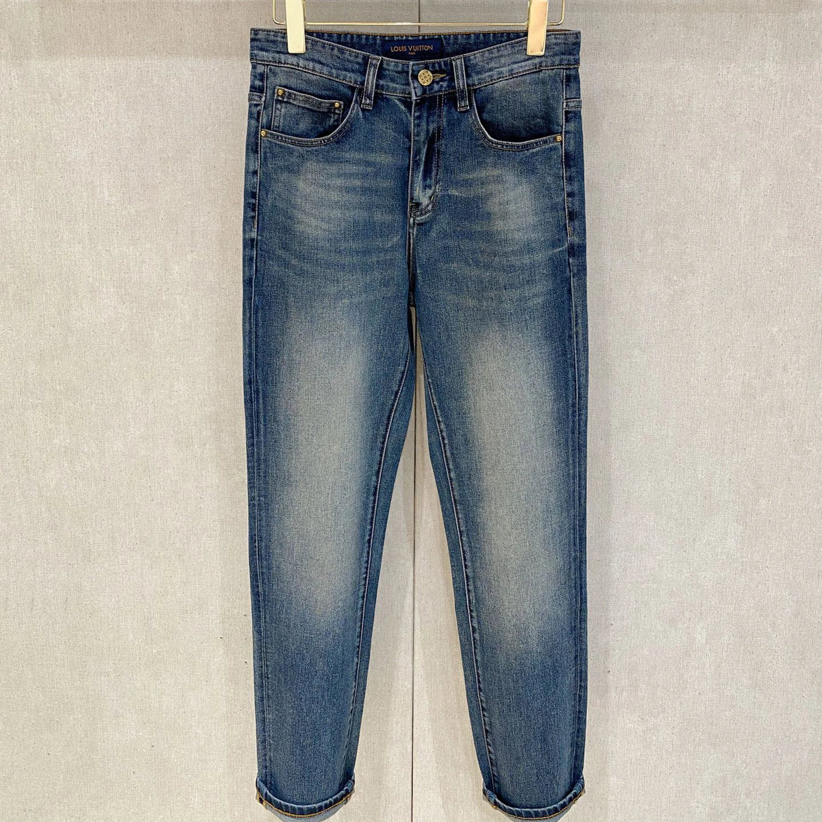 Washed denim jeans 1425122309