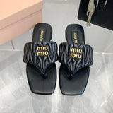 New fashion and versatile pleated sandals 1024062609