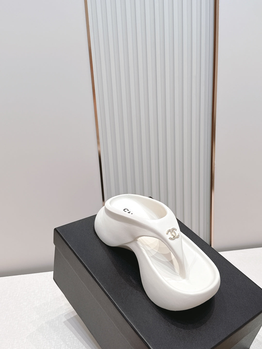 CNL Thick Bottom Flip Flops 1826052610