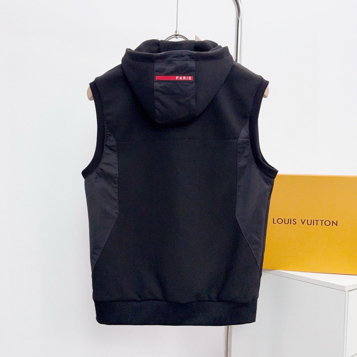 PD Men's hooded vest jacket 1825122201