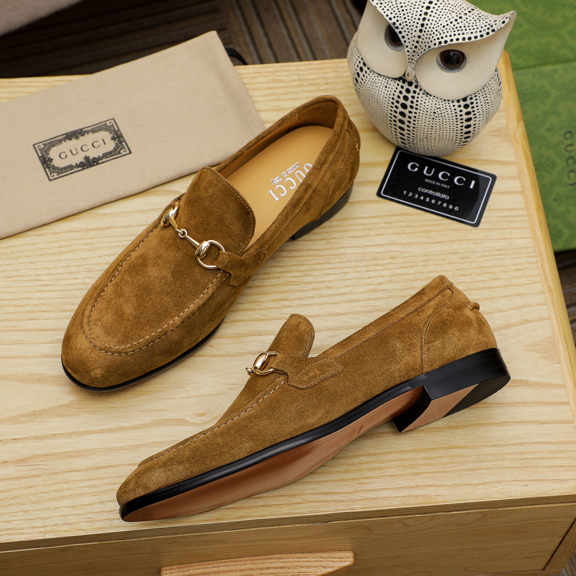 GUI Horsebit suede loafers 1825070202