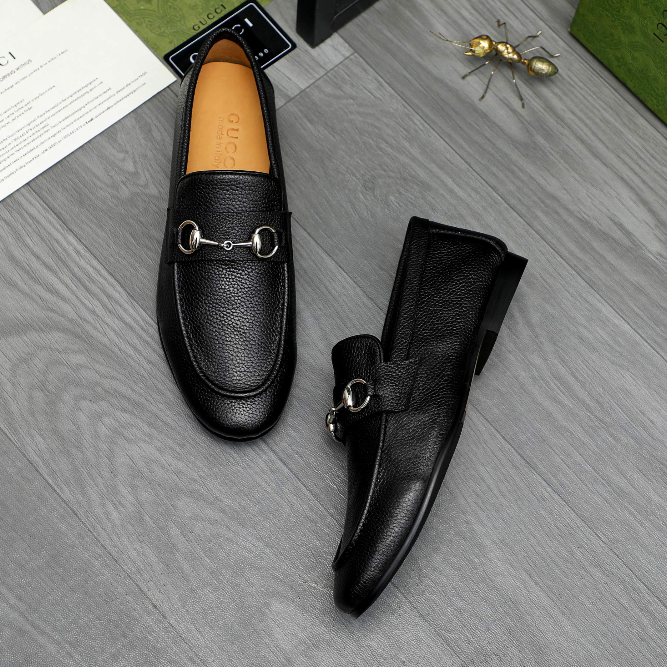 GUI Loafers 1826050806