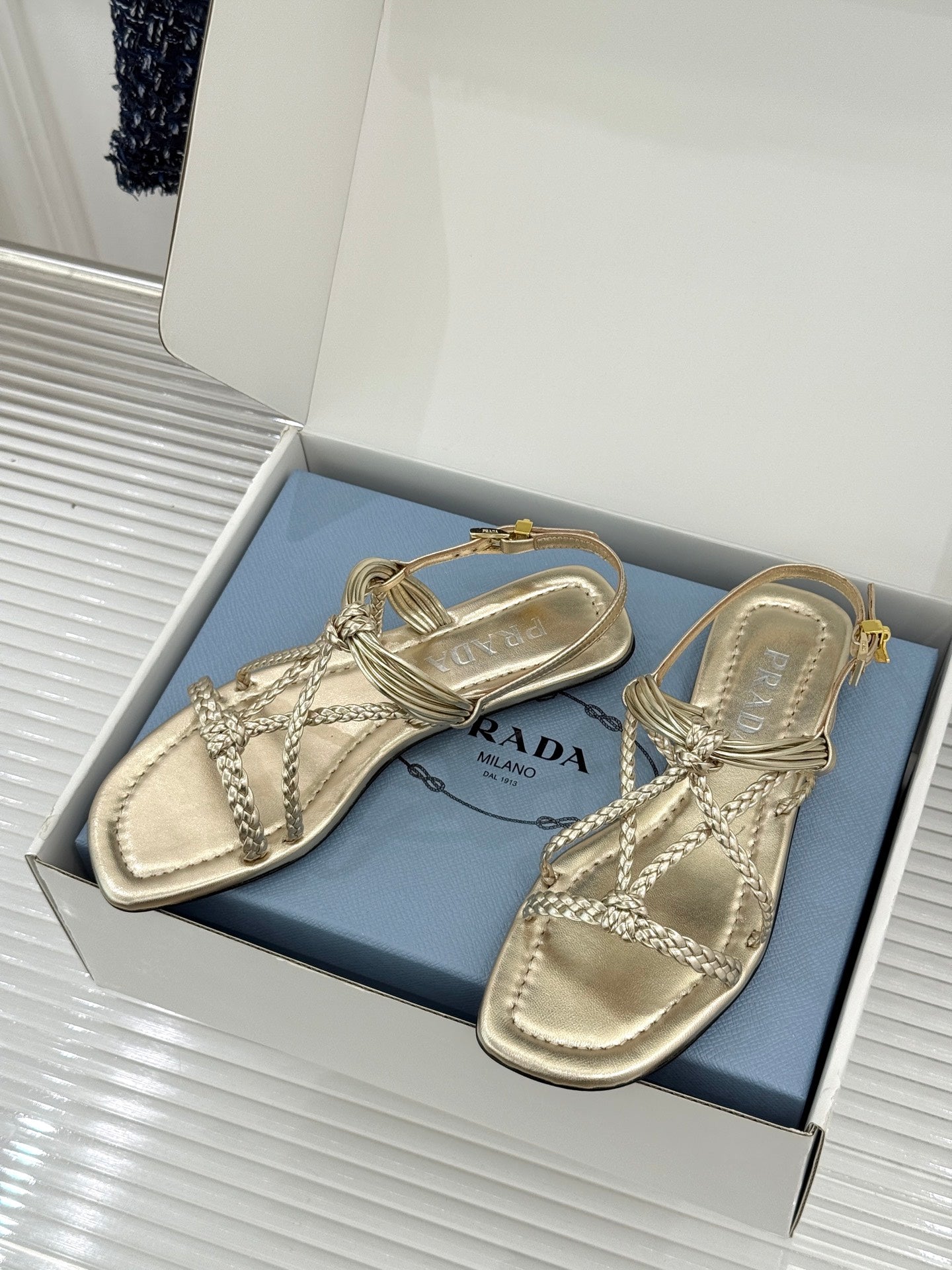 PR Flat leather sandals 1826060109