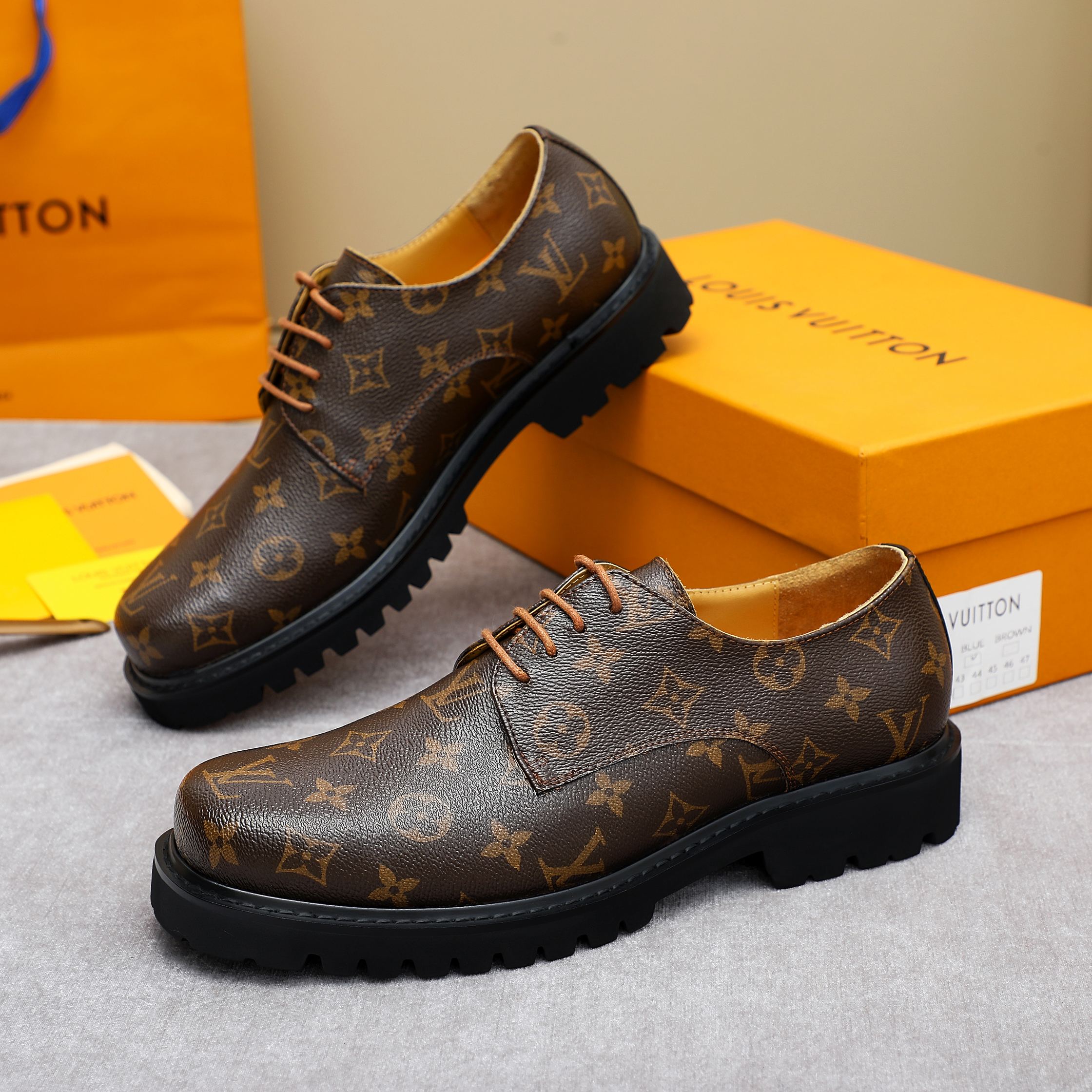 VV lace-up shoe 1826072204