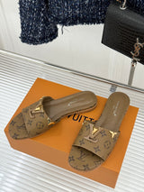VV leather slippers 1826050821
