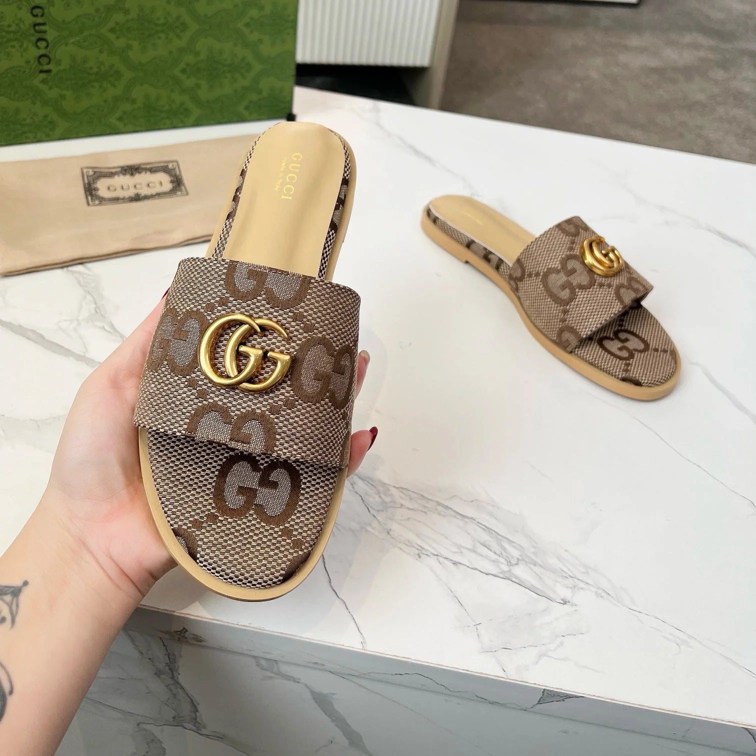 New fashion and versatile flip-flops 1025031908