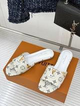 VV leather slippers 1826050821